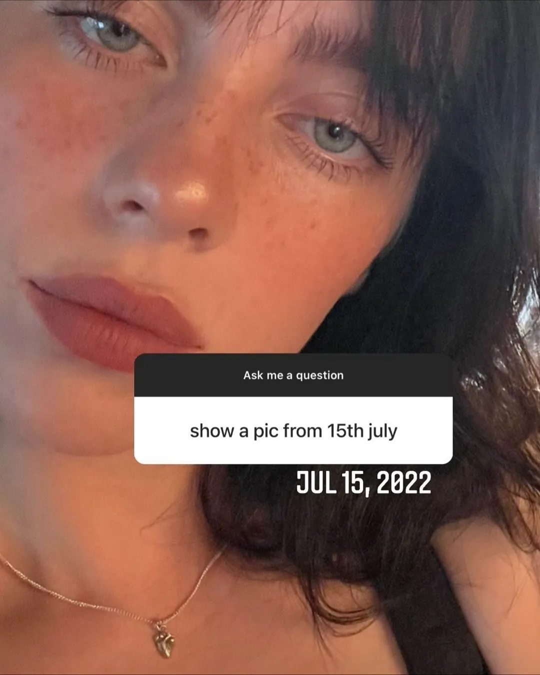 Collar de corazón anatómico Billie Eilish - Imagen 8