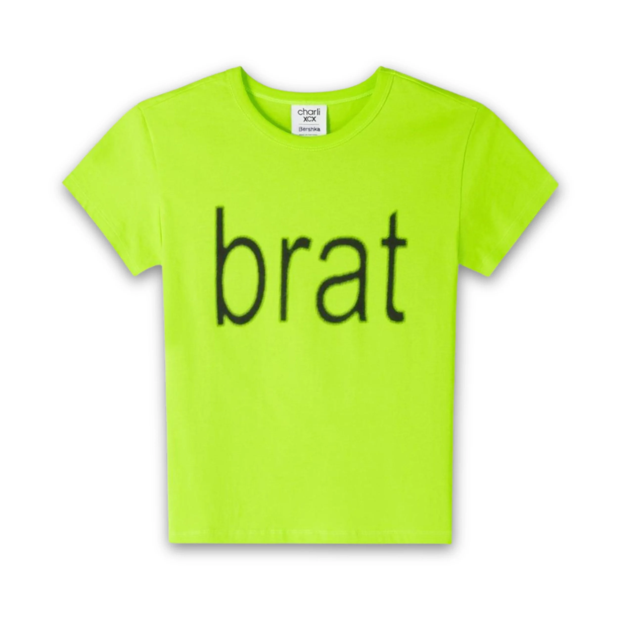 Camiseta estilo baby tee color verde neón con estampado del álbum de brat de Charli XCX, de la marca Bershka